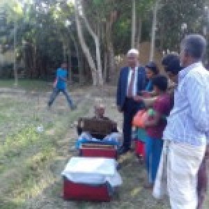 সরিষা ফসলে মৌ চাষ